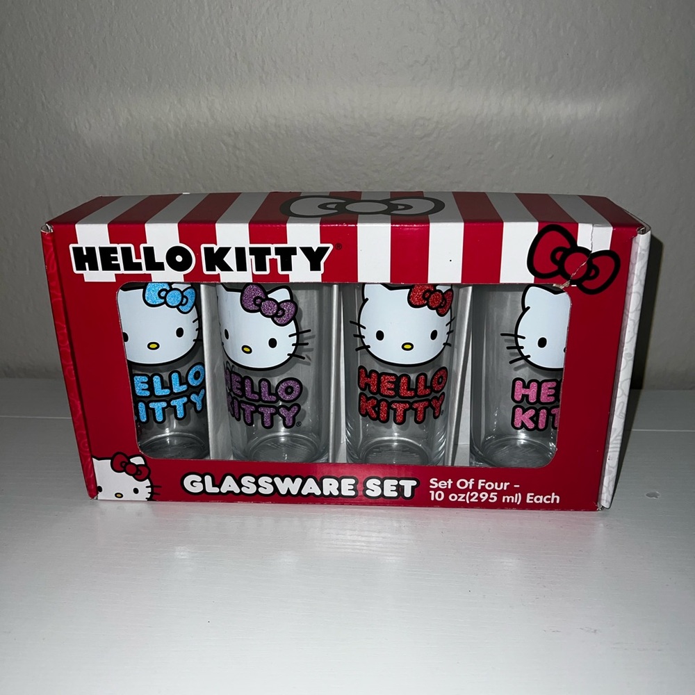 Hello Kitty Glassware Set - Multicolor